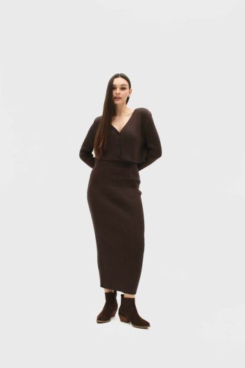 Костюм вʼязаний з довгою спідницею та кардиганом