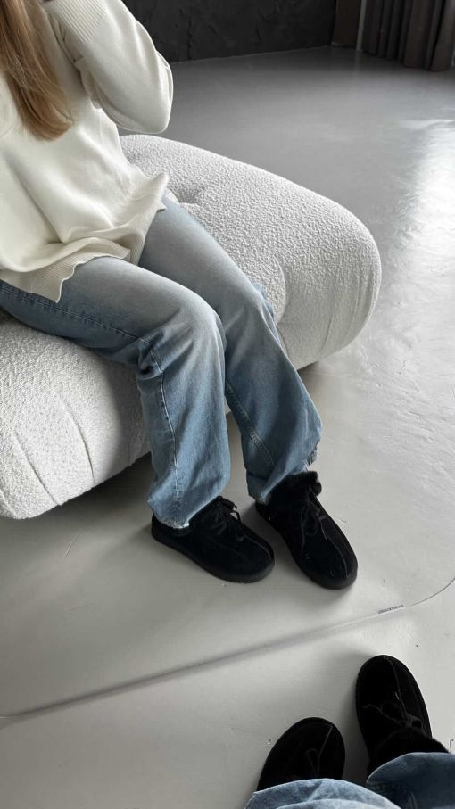 Уггі Forma чорні