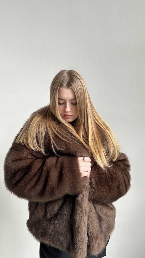 Шуба коричнева