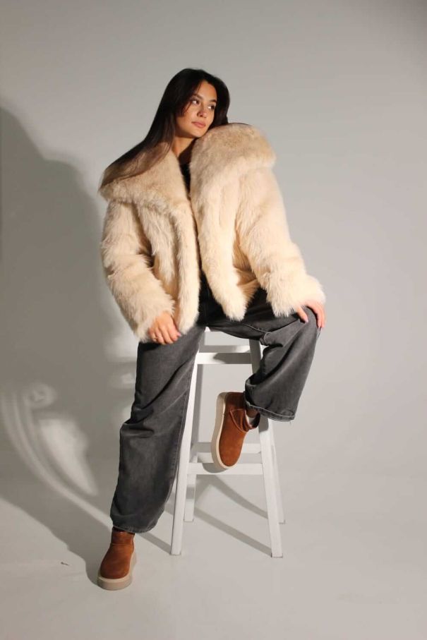Шуба бежева