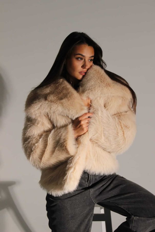 Шуба бежева