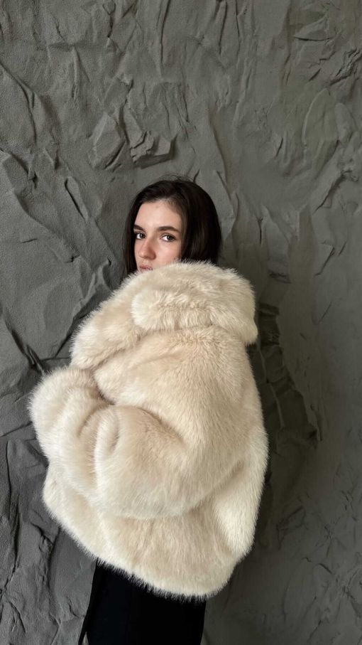 Шуба молочна