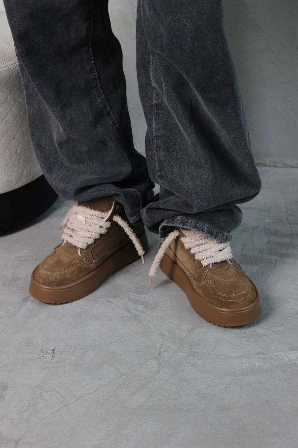 Високі кеди на хутрі