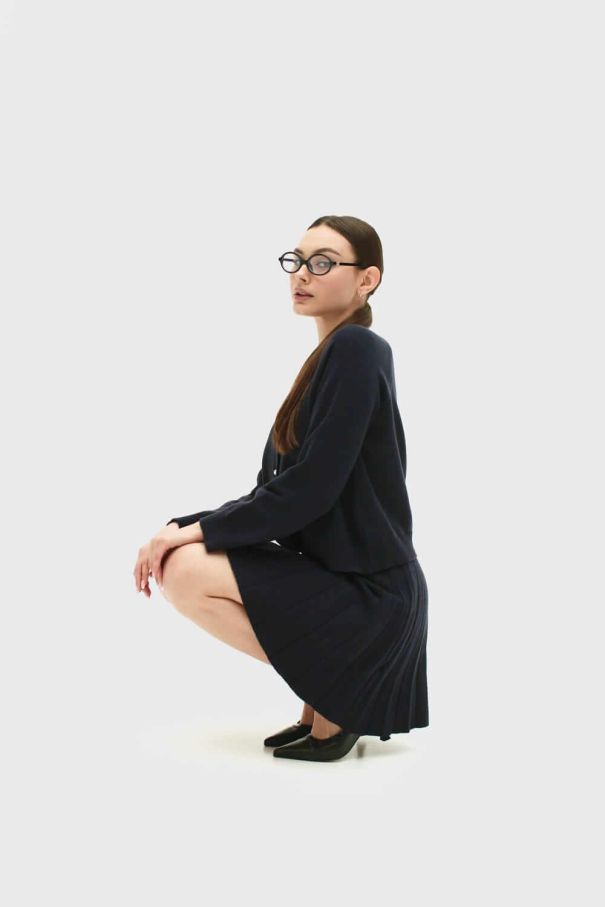 Костюм вʼязаний з короткою спідницею та кардиганом