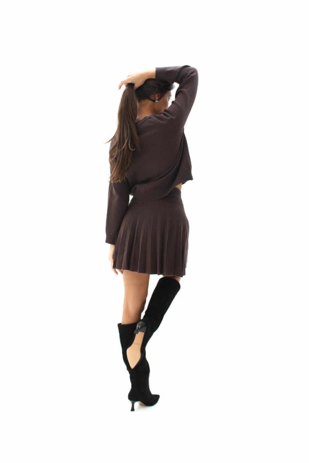 Костюм вʼязаний з короткою спідницею та кардиганом