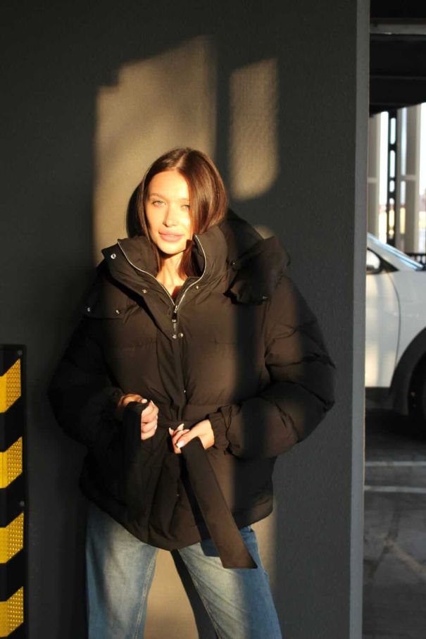 Пуфер чорний з поясом